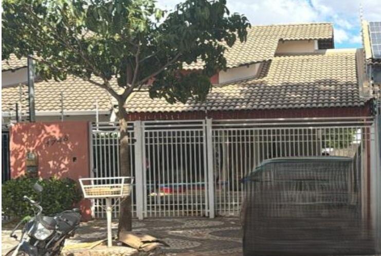 Casa no Bairro Florais Léa em Luís Eduardo Magalhães/BA — foto 1