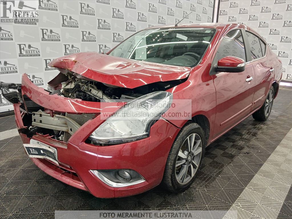 Nissan Versa 16sl CVT 2019, vermelha