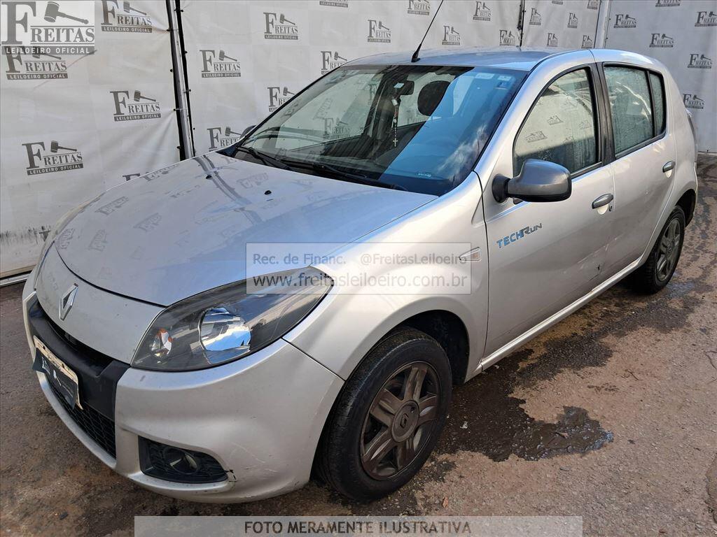 Renault Sandero Exp1016v 2014, prata