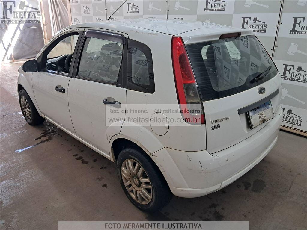 Ford Fiesta Flex 2013 — foto 3