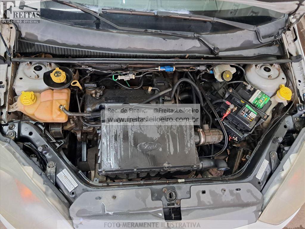 Ford Fiesta Flex 2013 — foto 10