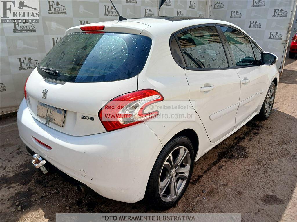 Peugeot 208 Allure 2014 — foto 4