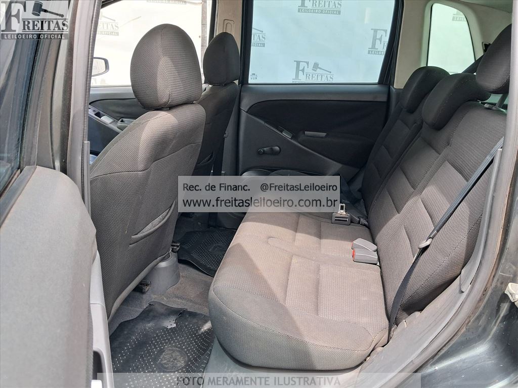 Fiat Idea ELX Flex 2010 — foto 7