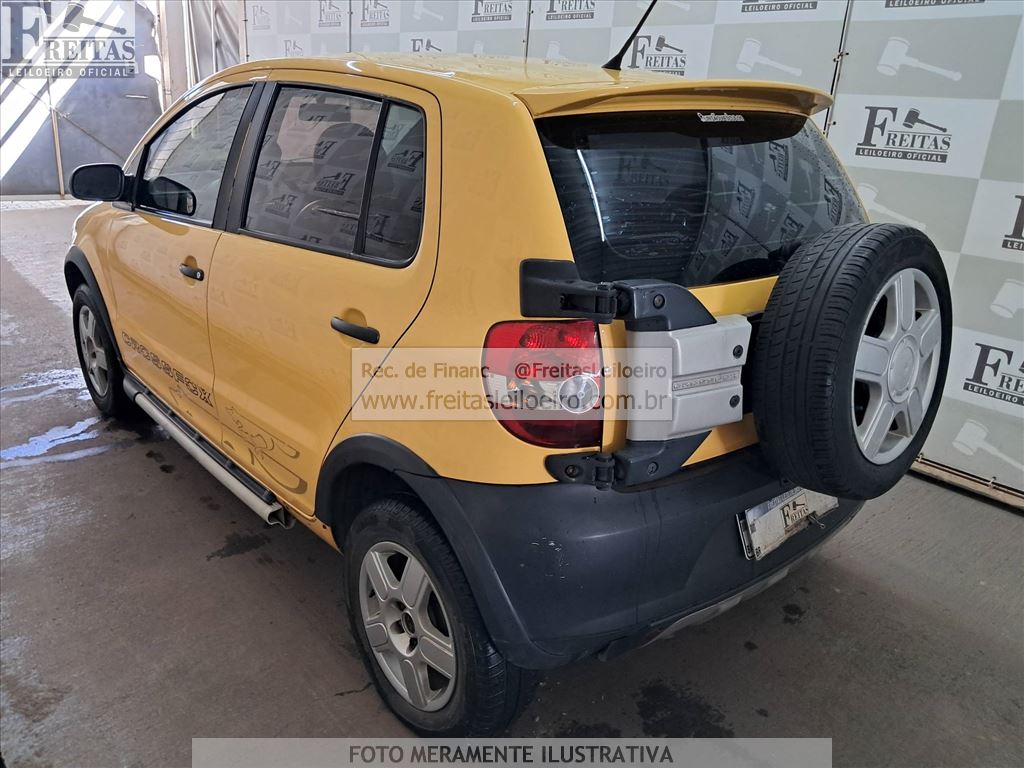 Volkswagen Crossfox 2010 — foto 3