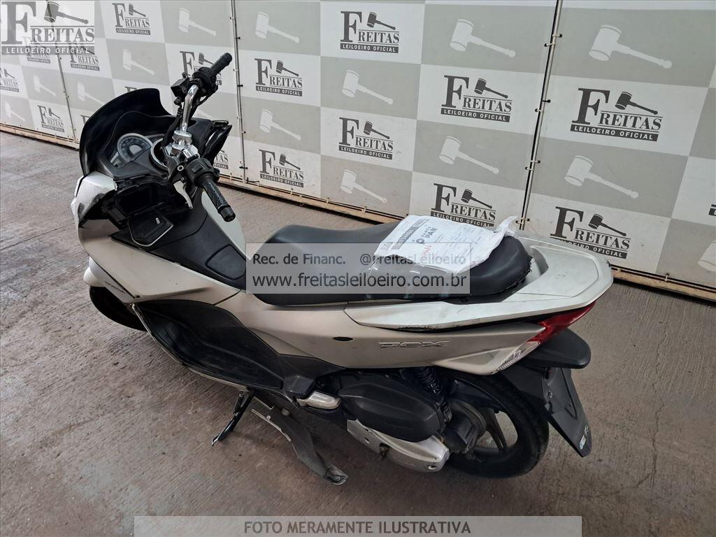 Honda PCX 150 2018 — foto 3