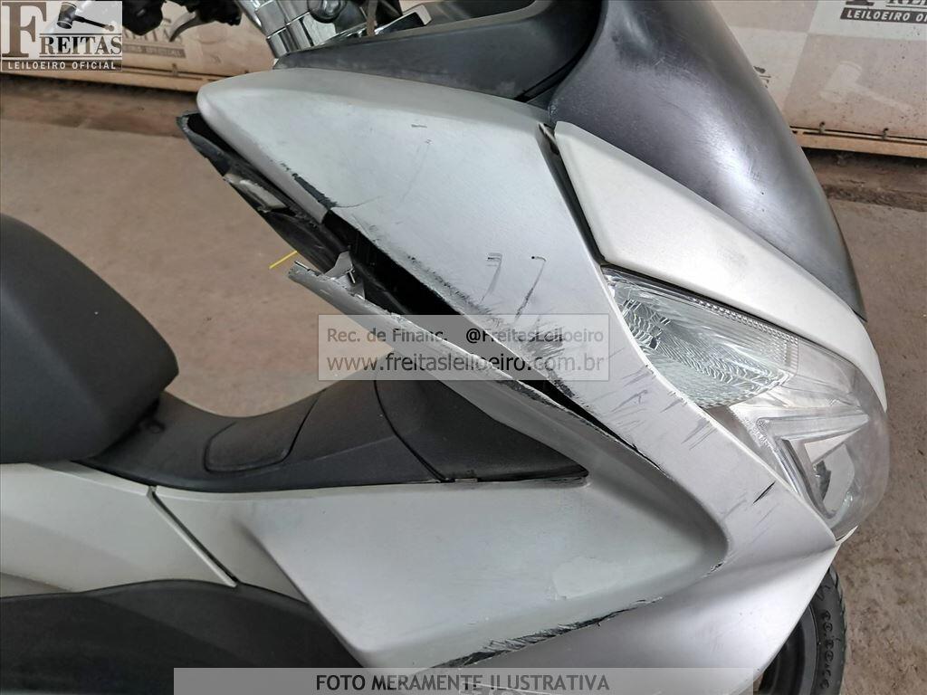 Honda PCX 150 2018 — foto 13
