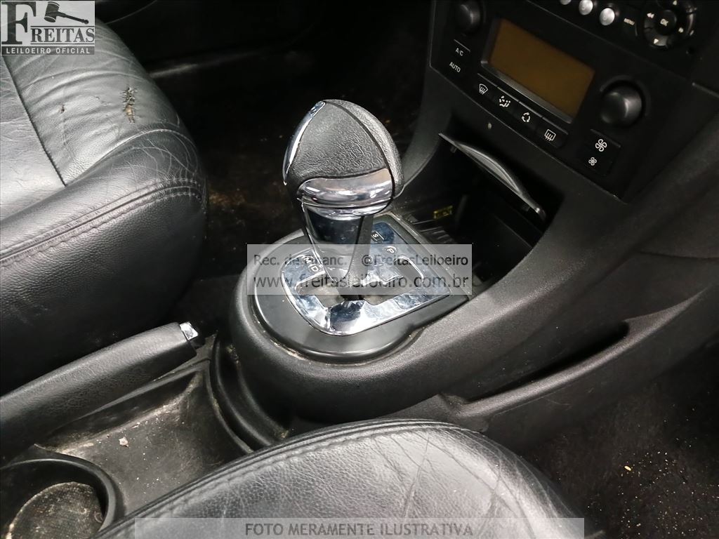 Citroën C4 20glxa5p F 2013 — foto 8