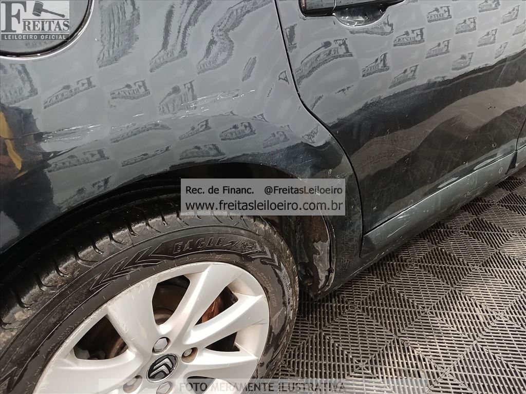 Citroën C4 20glxa5p F 2013 — foto 16