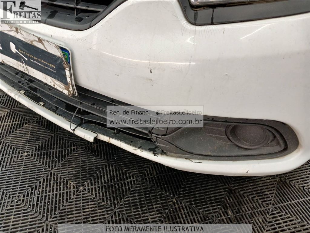 Renault Logan Expr 1016v 2015 — foto 16