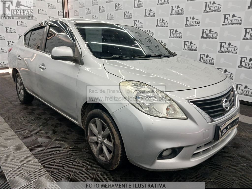 Nissan Versa 16sl Flex 2013 — foto 2