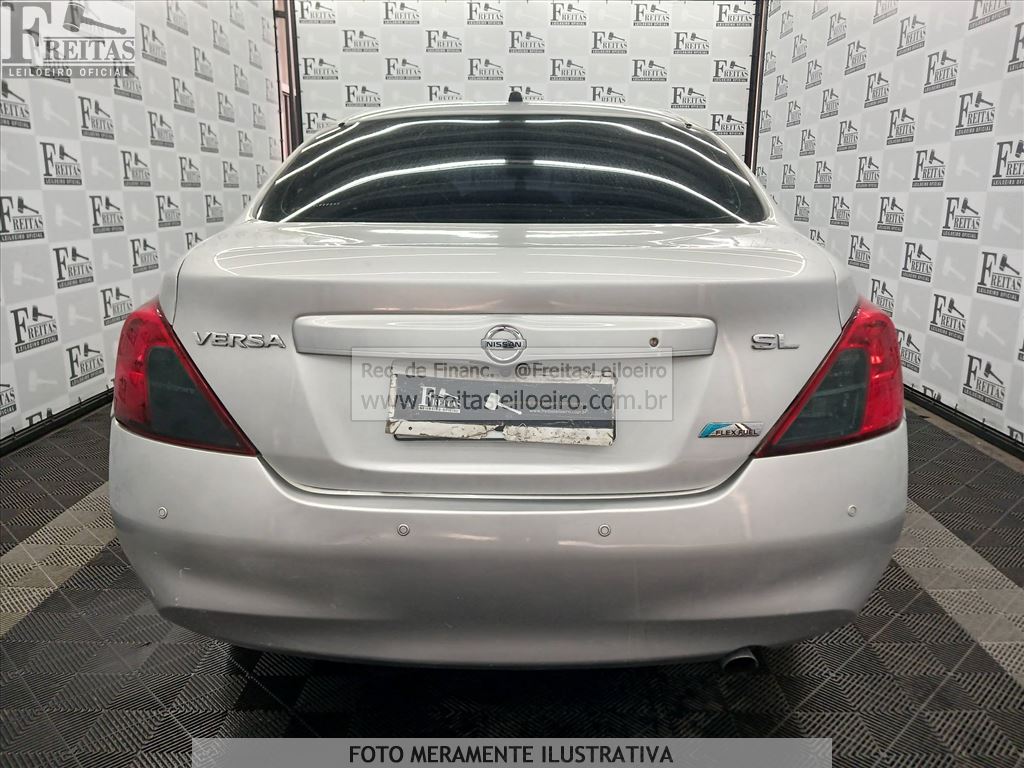 Nissan Versa 16sl Flex 2013 — foto 15
