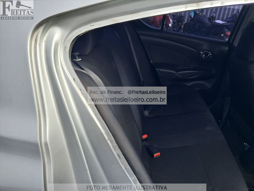 Nissan Versa 16sl Flex 2013 — foto 16