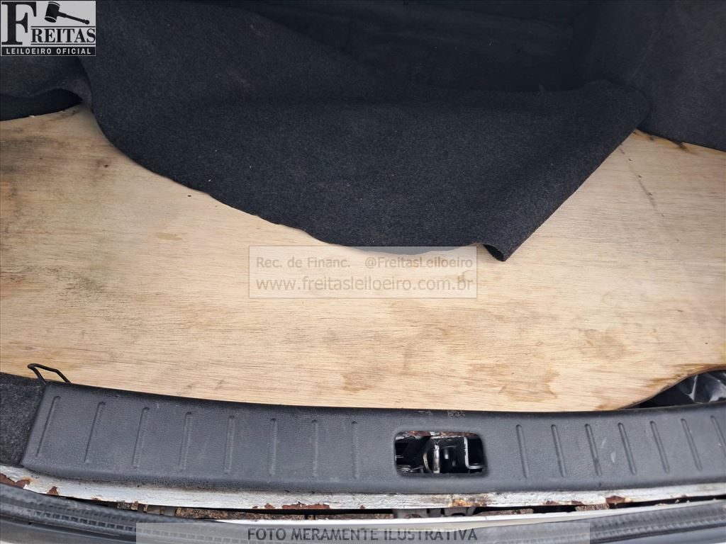 Nissan Versa 16sl Flex 2013 — foto 19