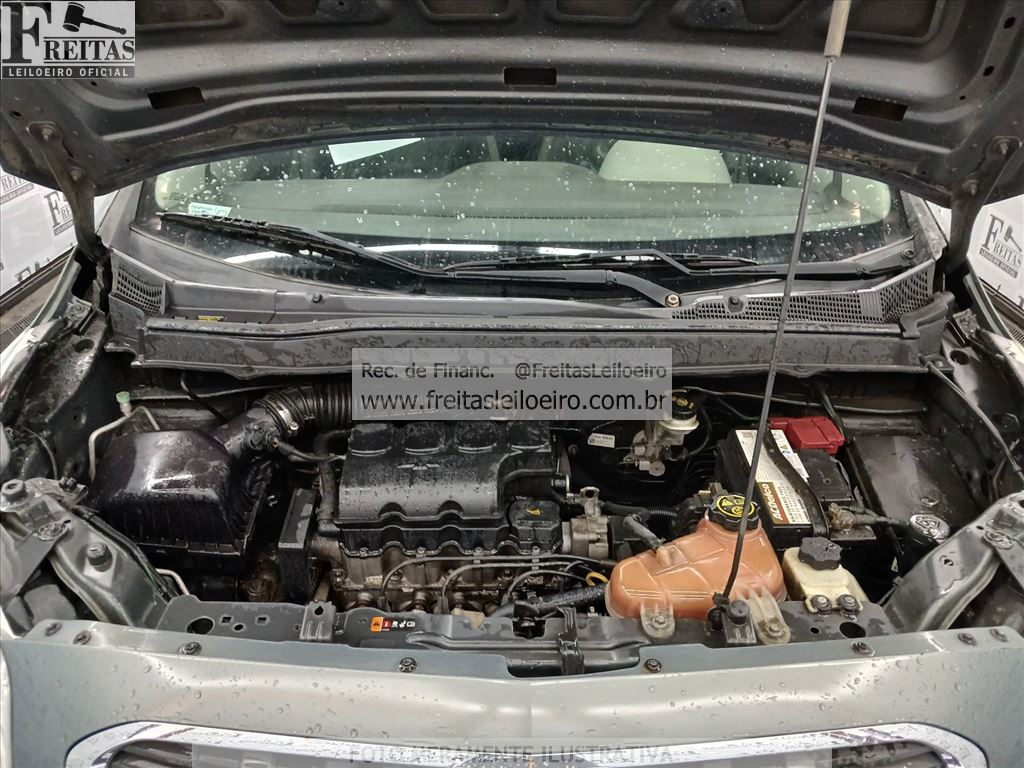 Chevrolet Spin 1.8l MT LT 2013 — foto 9
