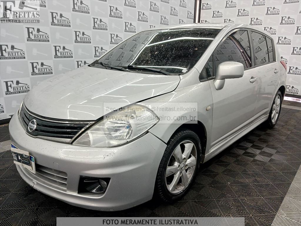 Nissan Tiida 18sl Flex 2012, prata