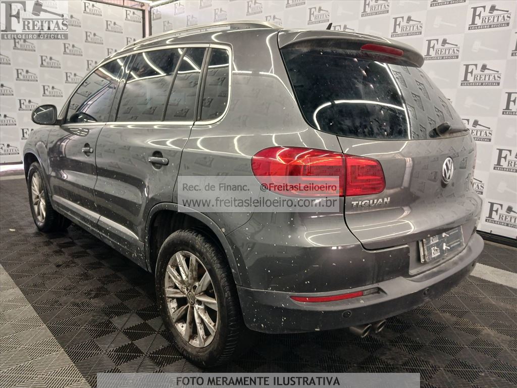 Volkswagen Tiguan 2.0 TSI 2012 — foto 3
