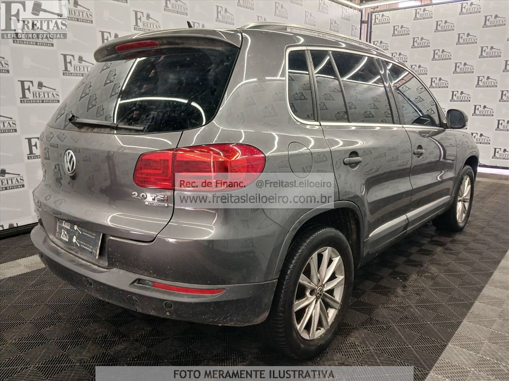 Volkswagen Tiguan 2.0 TSI 2012 — foto 4