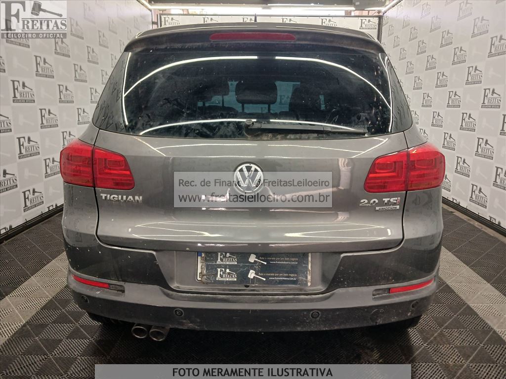 Volkswagen Tiguan 2.0 TSI 2012 — foto 19