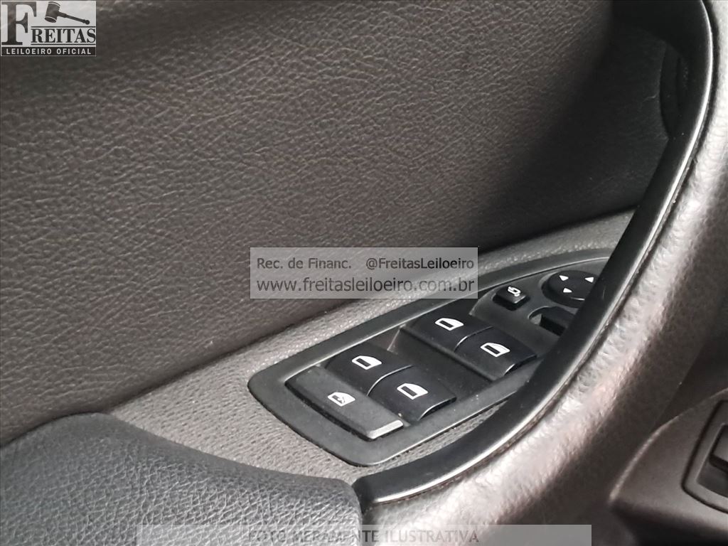 BMW X1 S20i Activeflex 2016 — foto 12