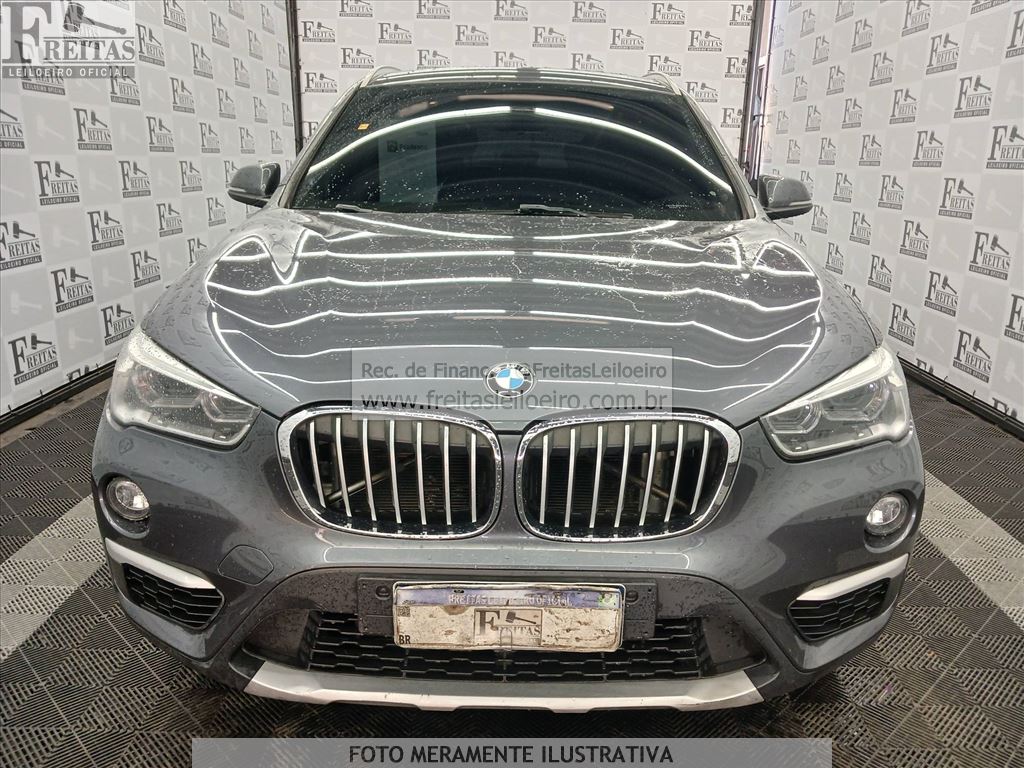 BMW X1 S20i Activeflex 2016 — foto 13