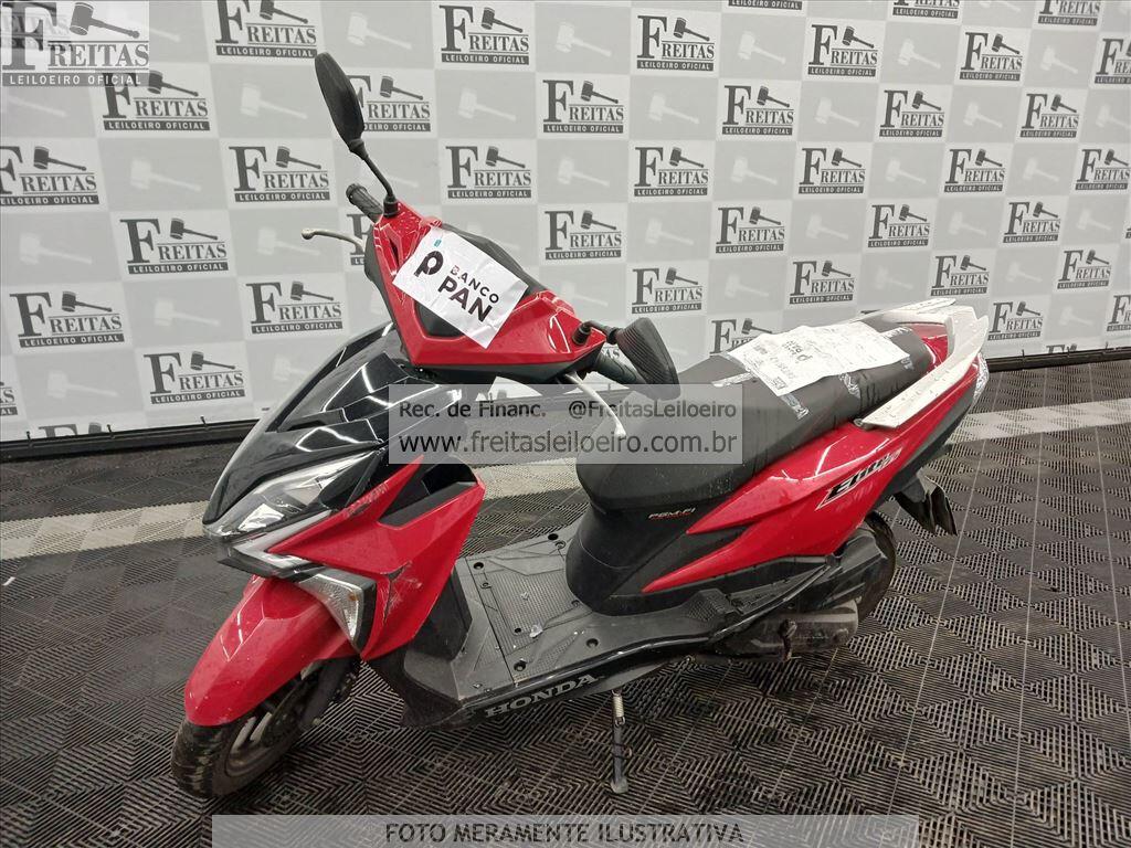 Honda Elite 125 2022, vermelha