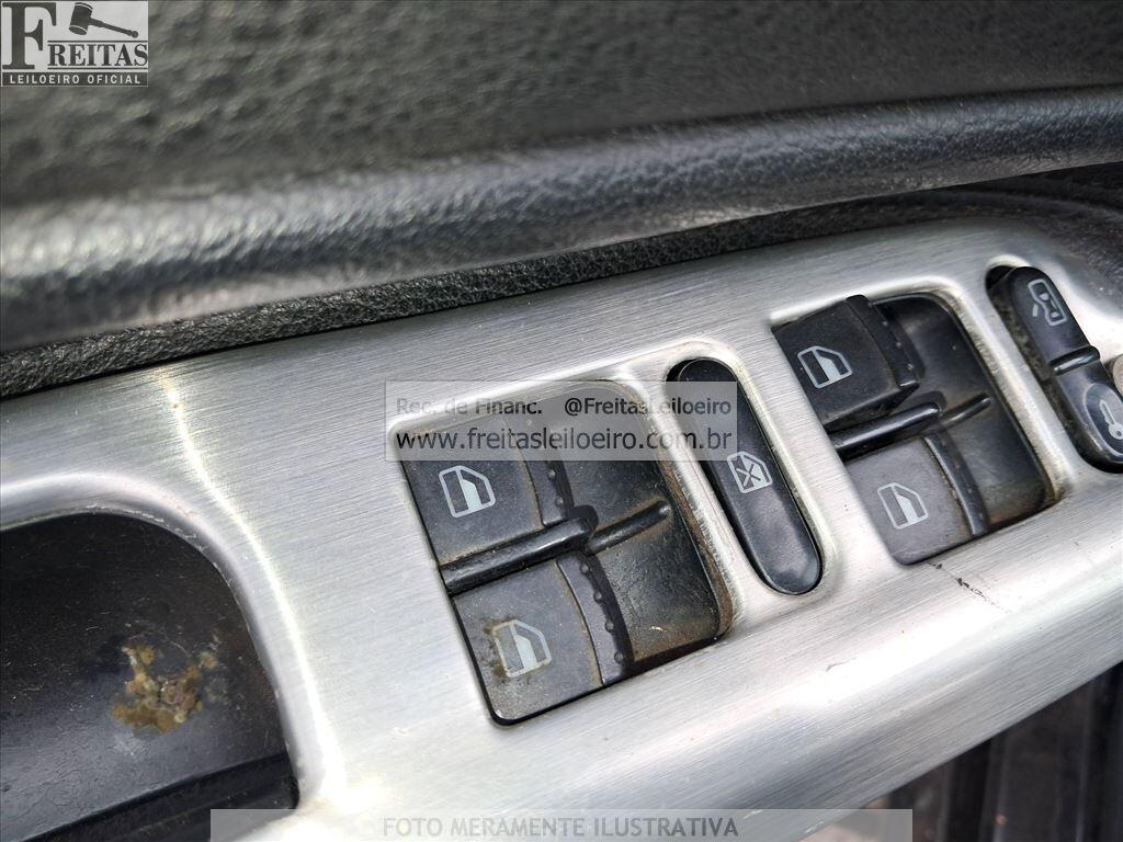 Volkswagen Golf Flash 2006 — foto 13