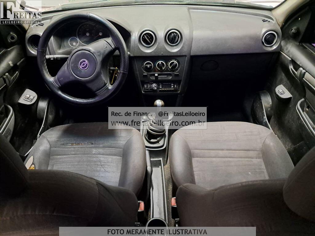 Chevrolet Prisma Maxx 2010 — foto 5