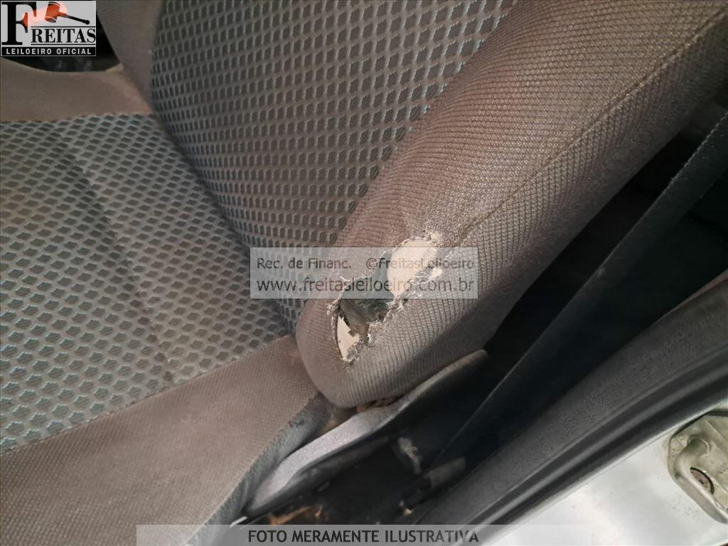 Chevrolet Classic LS 2012 — foto 16