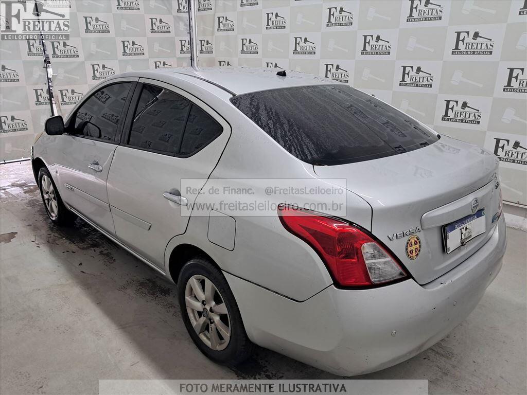 Nissan Versa 16sl Flex 2013 — foto 3