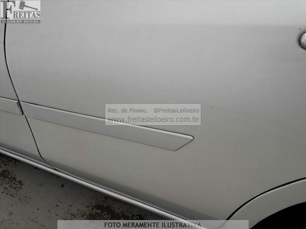 Nissan Versa 16sl Flex 2013 — foto 17
