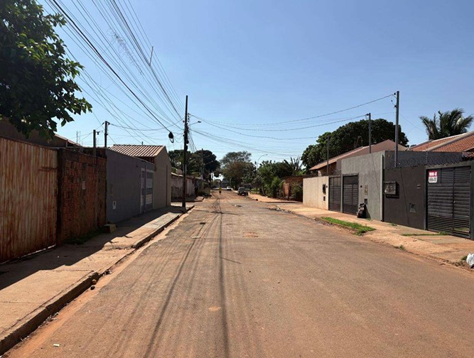 Casa no Centenário (foto 2 de 4)