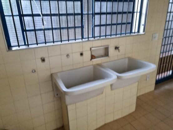 Prédio no Centro (foto 2 de 22)