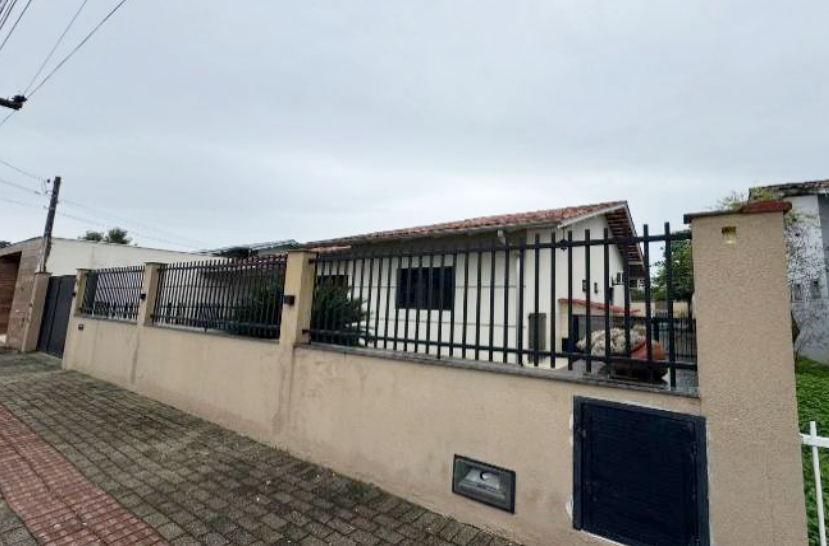 Casa no Bairro Limoeiro (foto 2 de 5)