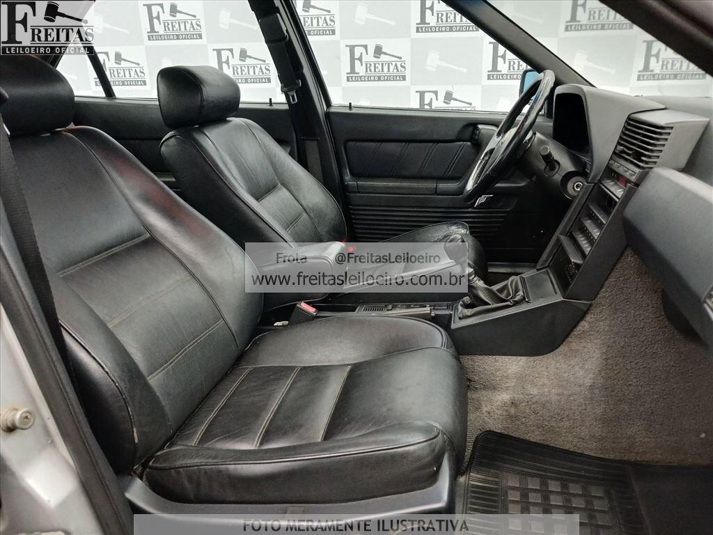 IMP Alfa Romeo 164 3.0 V6 2095 — foto 6