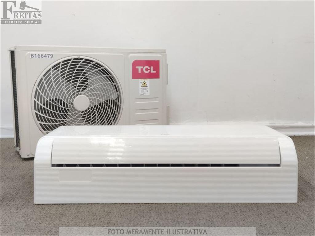 (B166479) LOTE COM 01 AR CONDICIONADO SPLIT TCL INVERTER FRIO 12.000 BTUS (EVAPORADORA/CONDENSADORA TAC-12CTG2-INV 220V 60HZ) SEM CONTROLE. PRODUTO(S) DE REPOSI — leilão em Internet (São Paulo/SP