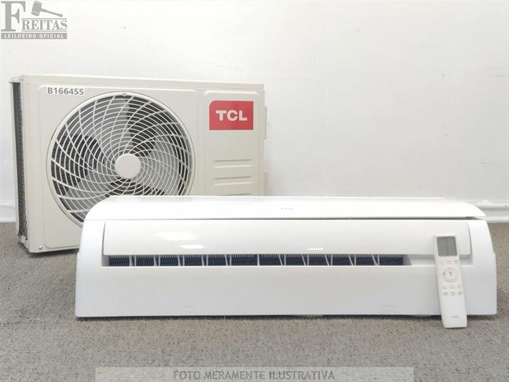 (B166455) LOTE COM 01 AR CONDICIONADO SPLIT TCL FRIO 12.000 BTUS (EVAPORADORA/CONDENSADORA TAC-12CSA1 220V 60HZ) COM CONTROLE. PRODUTO(S) DE REPOSIÇÃO — leilão em Internet (São Paulo/SP