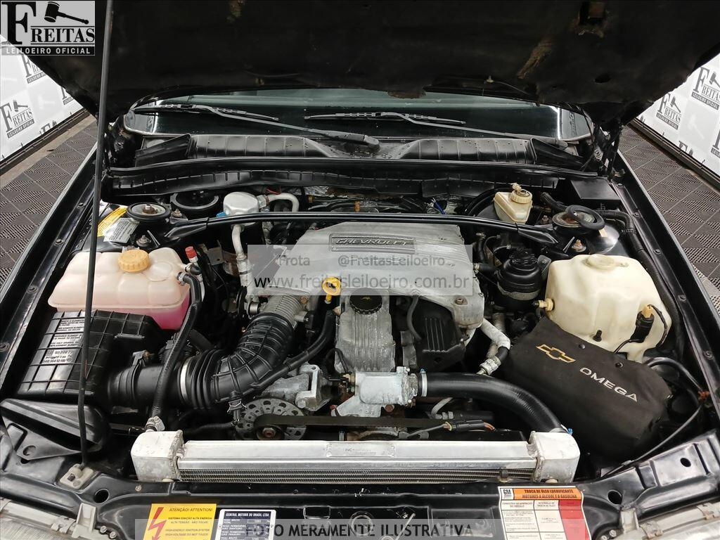 Foto 9 de 19: GM/OMEGA CD, 97/97, PLACA: C__-___4, GASOLINA, PRETA