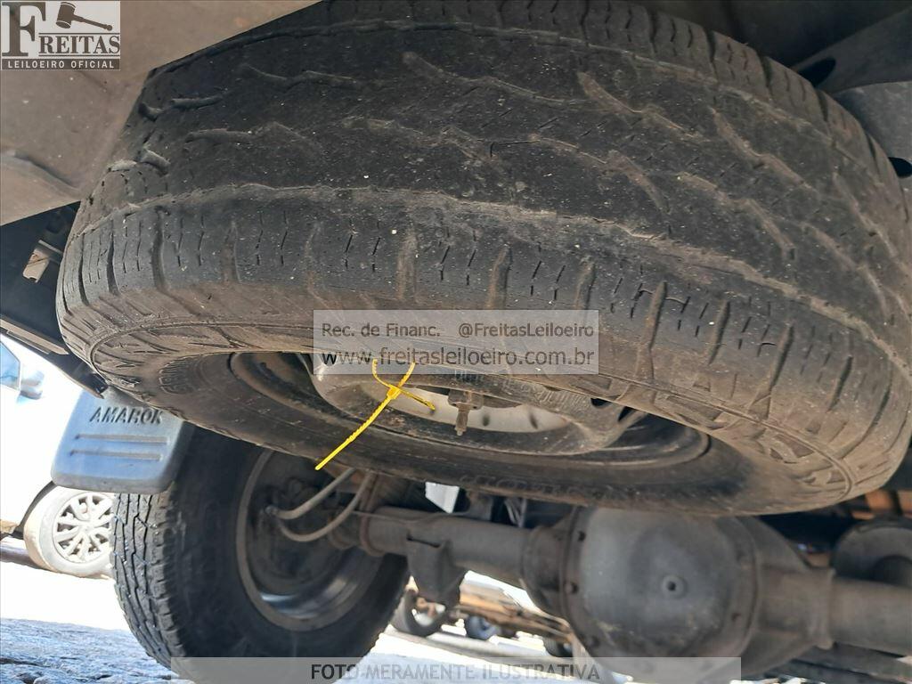 Foto 10 de 21: I/VW AMAROK CD 4X4 S, 13/13, PLACA: O__-___9, DIESEL, PRATA