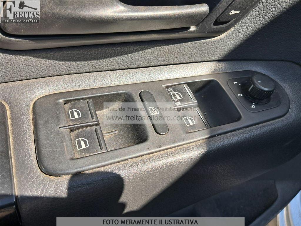 Foto 13 de 21: I/VW AMAROK CD 4X4 S, 13/13, PLACA: O__-___9, DIESEL, PRATA