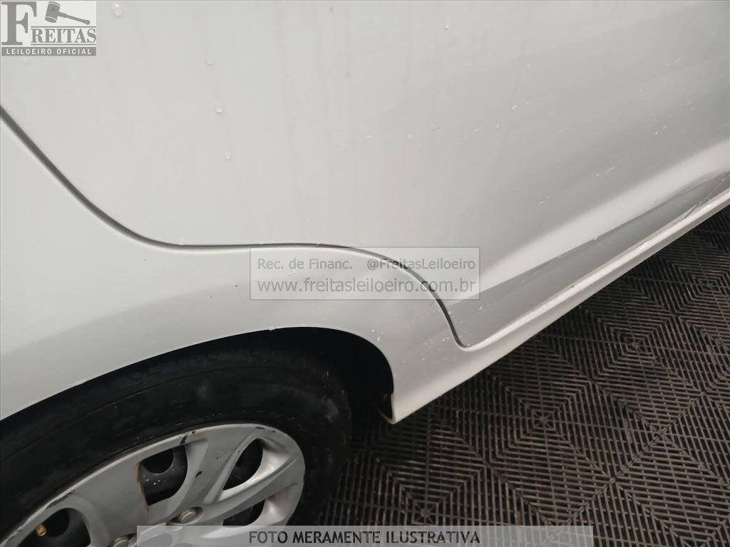 Foto 17 de 18: FORD/KA SE 1.0 HA B, 17/18, PLACA: F__-___2, GASOL/ALC, BRANCA