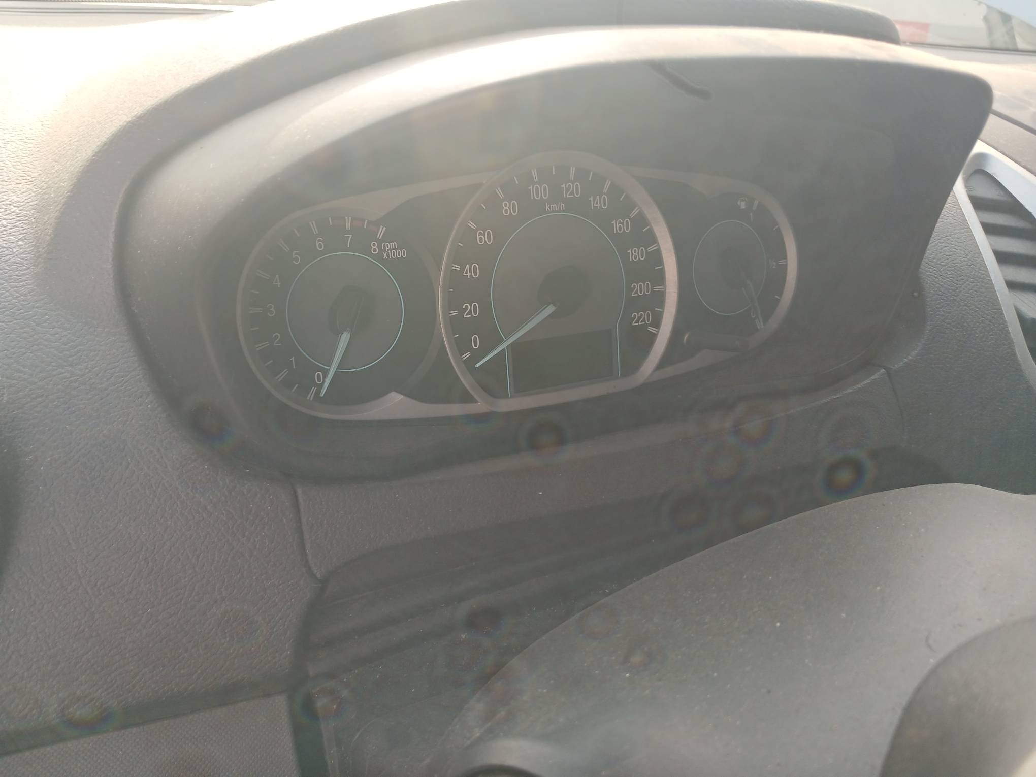Foto 18 de 18: FORD/KA SE 1.0 HA B, 17/18, PLACA: F__-___2, GASOL/ALC, BRANCA