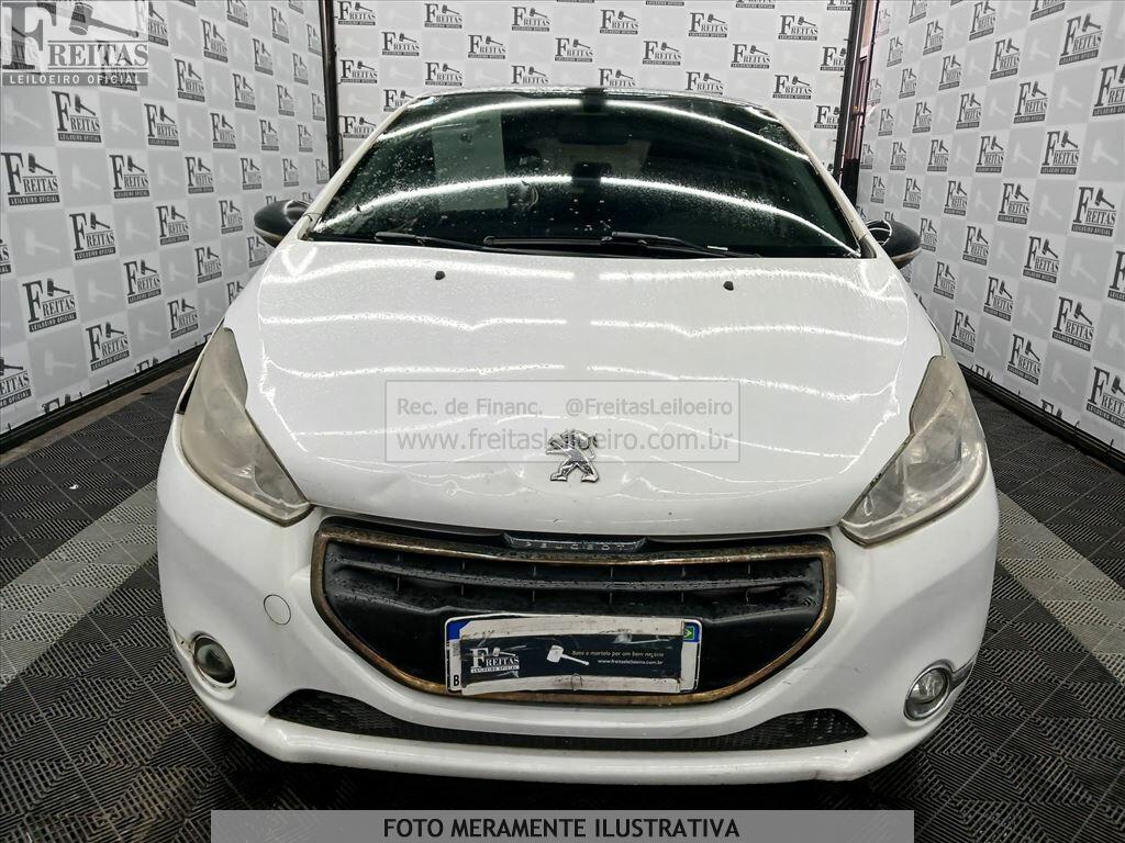 Foto 14 de 22: PEUGEOT/208 ACTIVE PACK, 16/16, PLACA: P__-___6, GASOL/ALC, BRANCA
