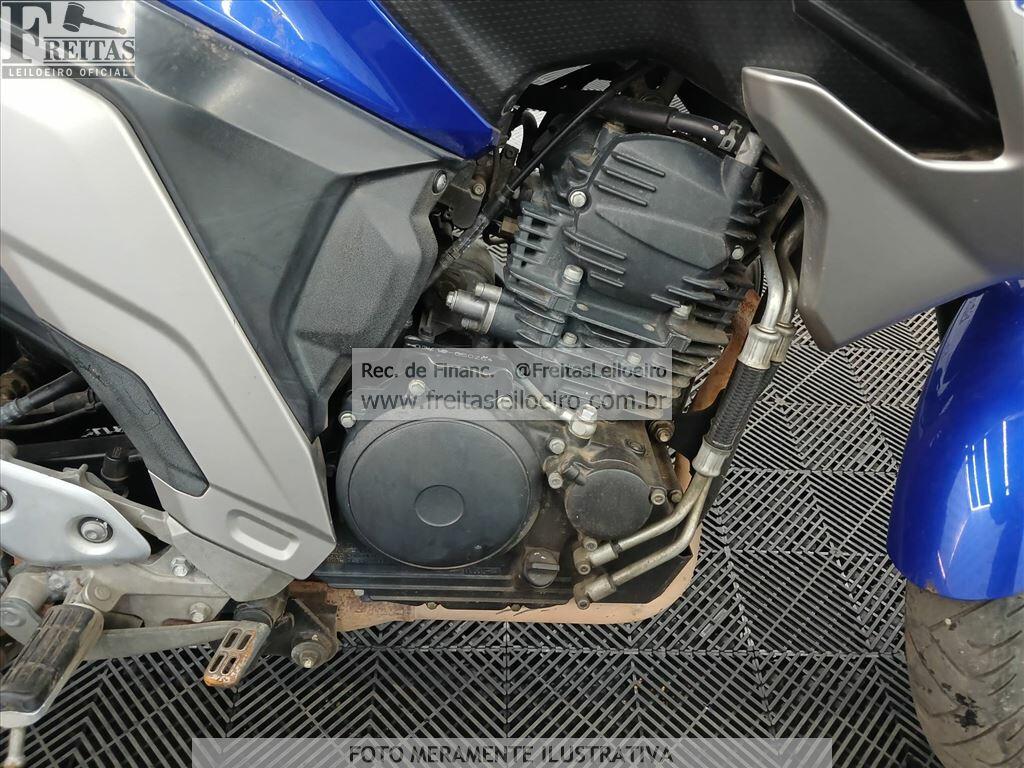 Foto 7 de 11: YAMAHA/FZ25 FAZER, 20/20, PLACA: R__-___1, GASOL/ALC, AZUL