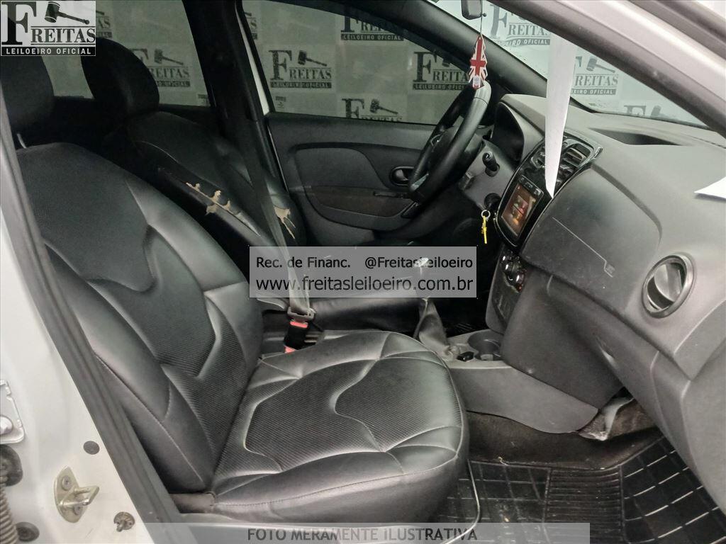 Foto 6 de 21: RENAULT/SANDERO ZEN10MT, 20/21, PLACA: R__-___8, GASOL/ALC/GN, BRANCA