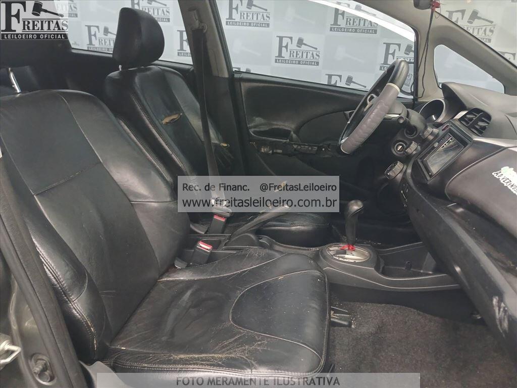 Foto 6 de 23: HONDA/FIT LX FLEX, 10/10, PLACA: E__-___4, GASOL/ALC, CINZA