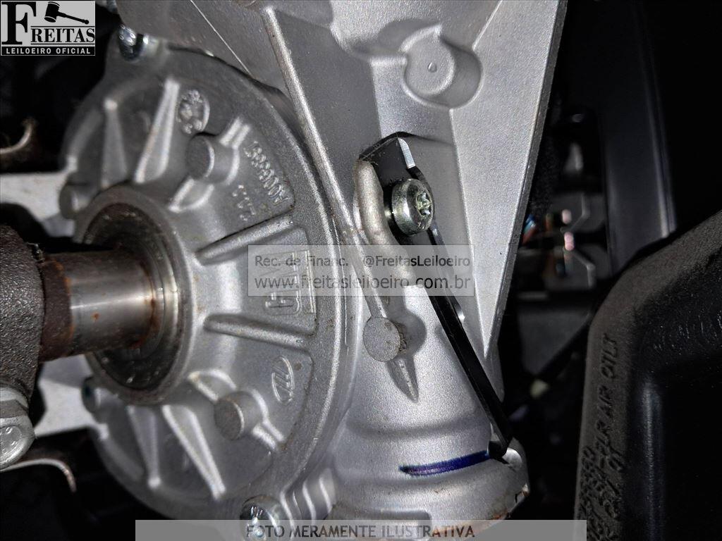 Foto 12 de 20: CHEV/ONIX PLUS 10MT LT2, 23/24, PLACA: S__-___2, GASOL/ALC, VERMELHA