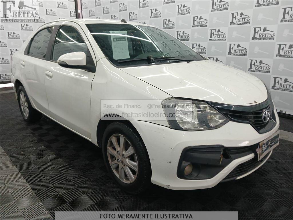 Foto 2: TOYOTA/ETIOS SD XPLUS AT, 19/20, PLACA: Q__-___6, GASOL/ALC, BRANCA