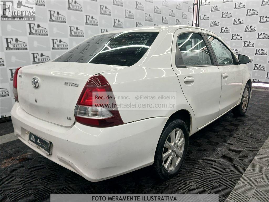 Foto 4: TOYOTA/ETIOS SD XPLUS AT, 19/20, PLACA: Q__-___6, GASOL/ALC, BRANCA