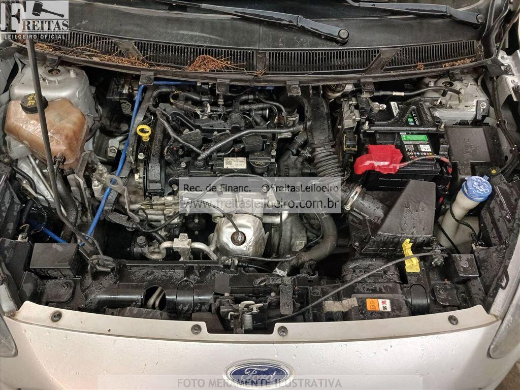 Foto 9 de 19: FORD/KA SE 1.0 HA C, 18/19, PLACA: Q__-___9, GASOL/ALC, PRATA
