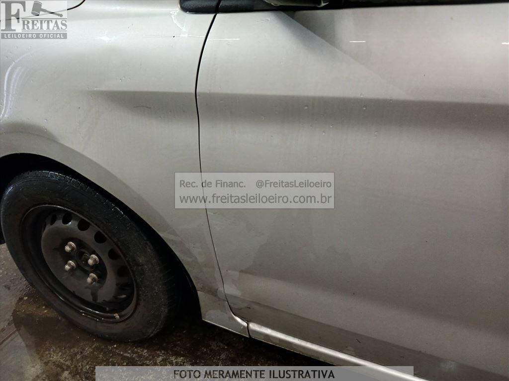 Foto 18 de 19: FORD/KA SE 1.0 HA C, 18/19, PLACA: Q__-___9, GASOL/ALC, PRATA
